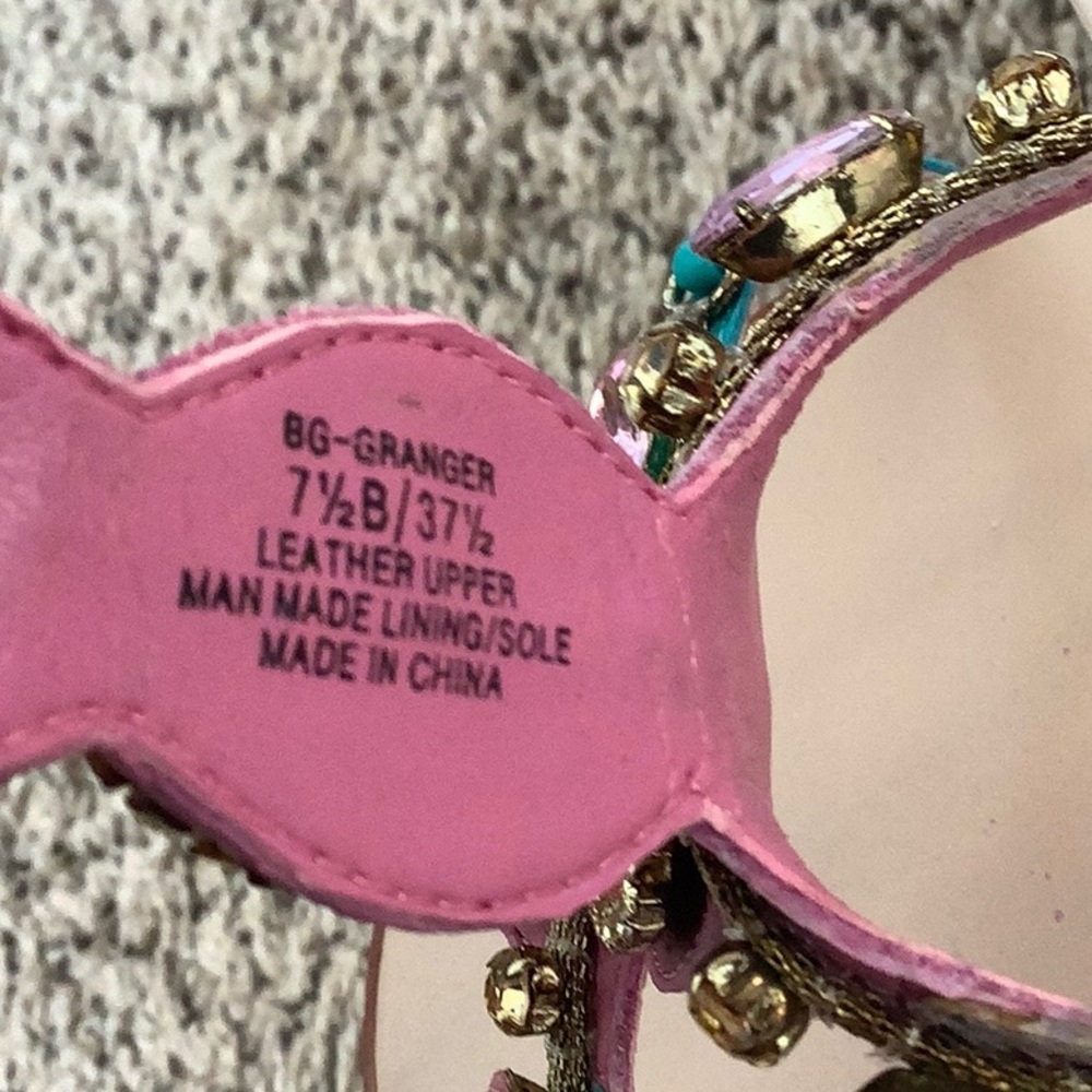 🤩 BCBGeneration Jeweled Sandals 🤩 - Picture 10 of 10